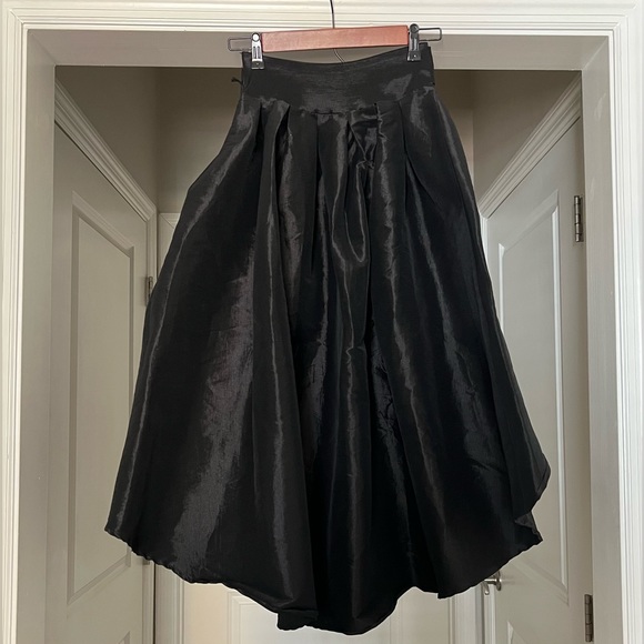High Low Black Skirt Size:S - Picture 2 of 12